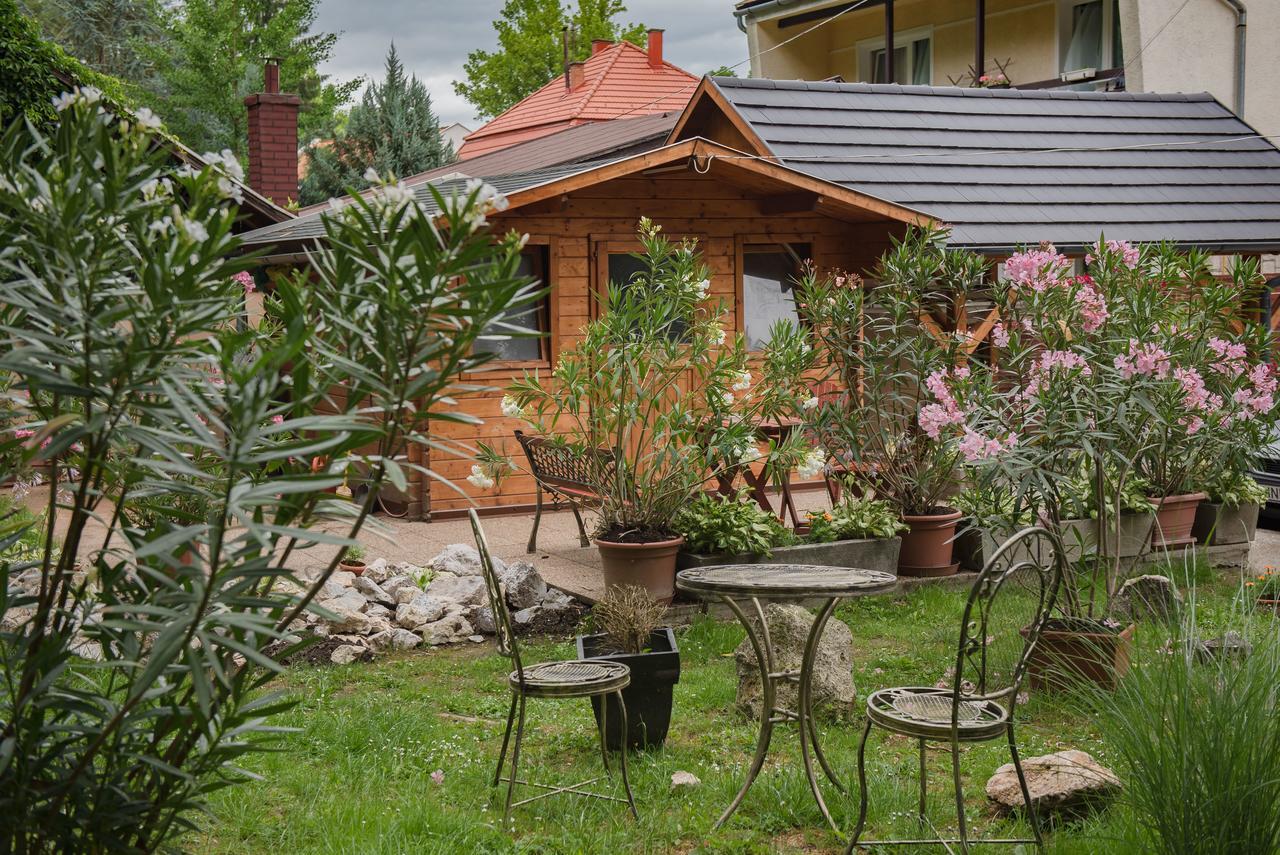 Ambrozia Szallashely Es Etterem Miskolc Exterior foto